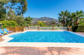 Villa Trebol by Villa Plus Mijas